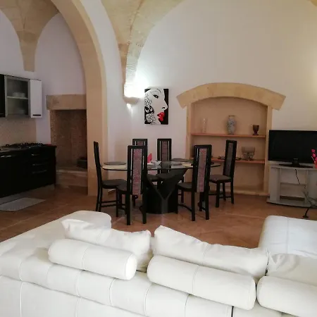 Dimora Cinzia Feriehus *