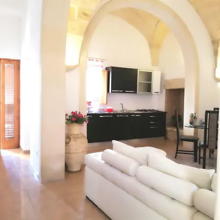 Dimora Cinzia Feriehus Uggiano La Chiesa